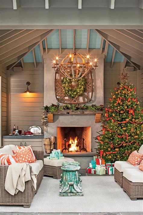 10 Christmas Decor Ideas To Brighten Up Your Home