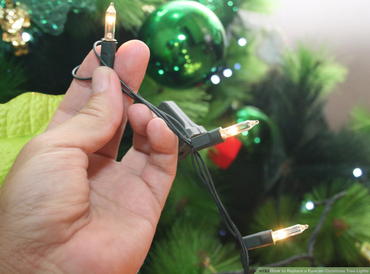 Christmas tree bulb replacement tips