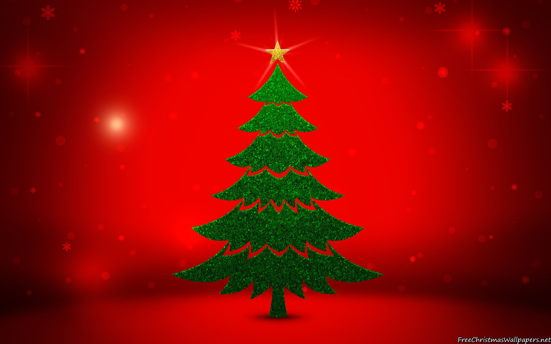 Red and Green Christmas Tree Wallpaper Ideas