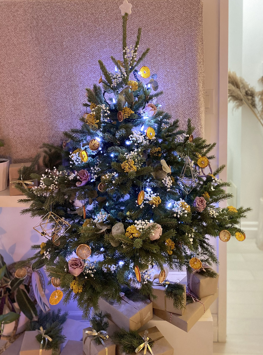 Dried Flower Christmas Tree Ideas