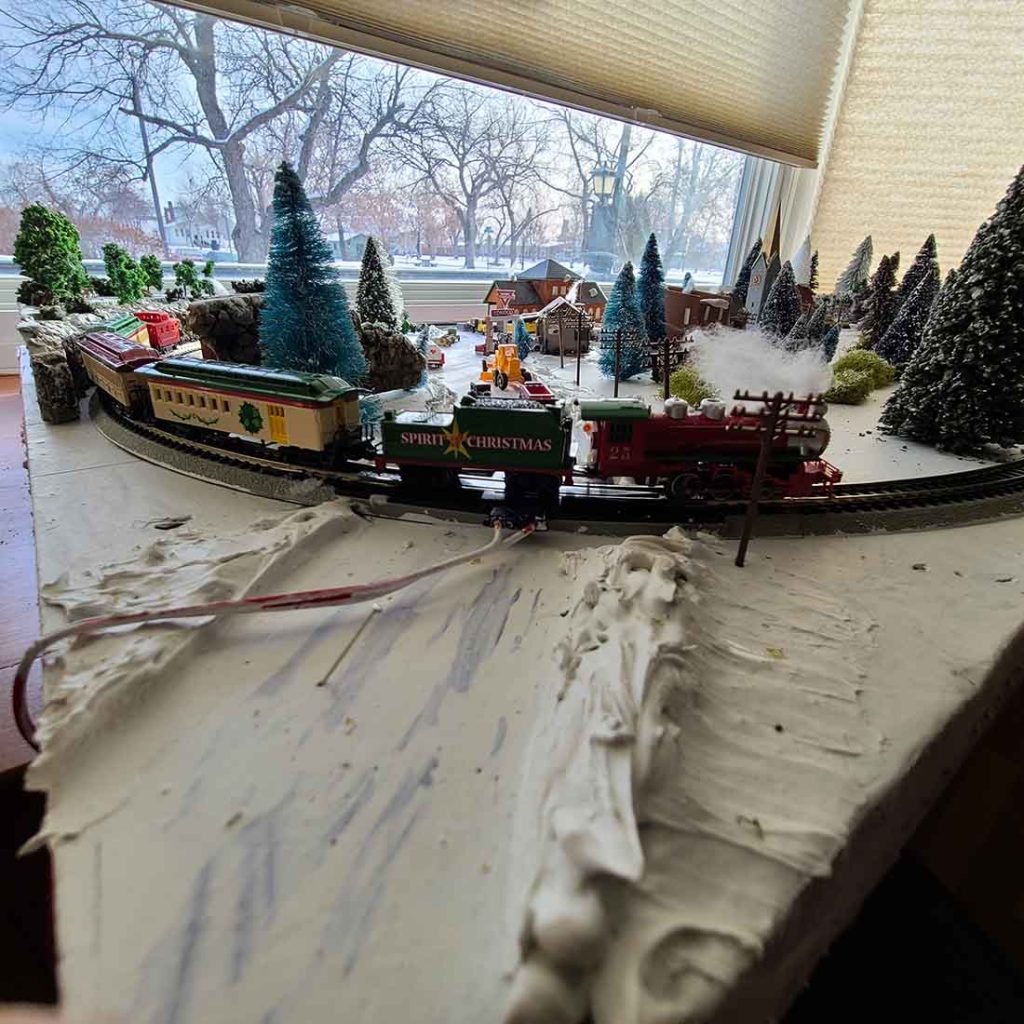 Holiday Train Layout