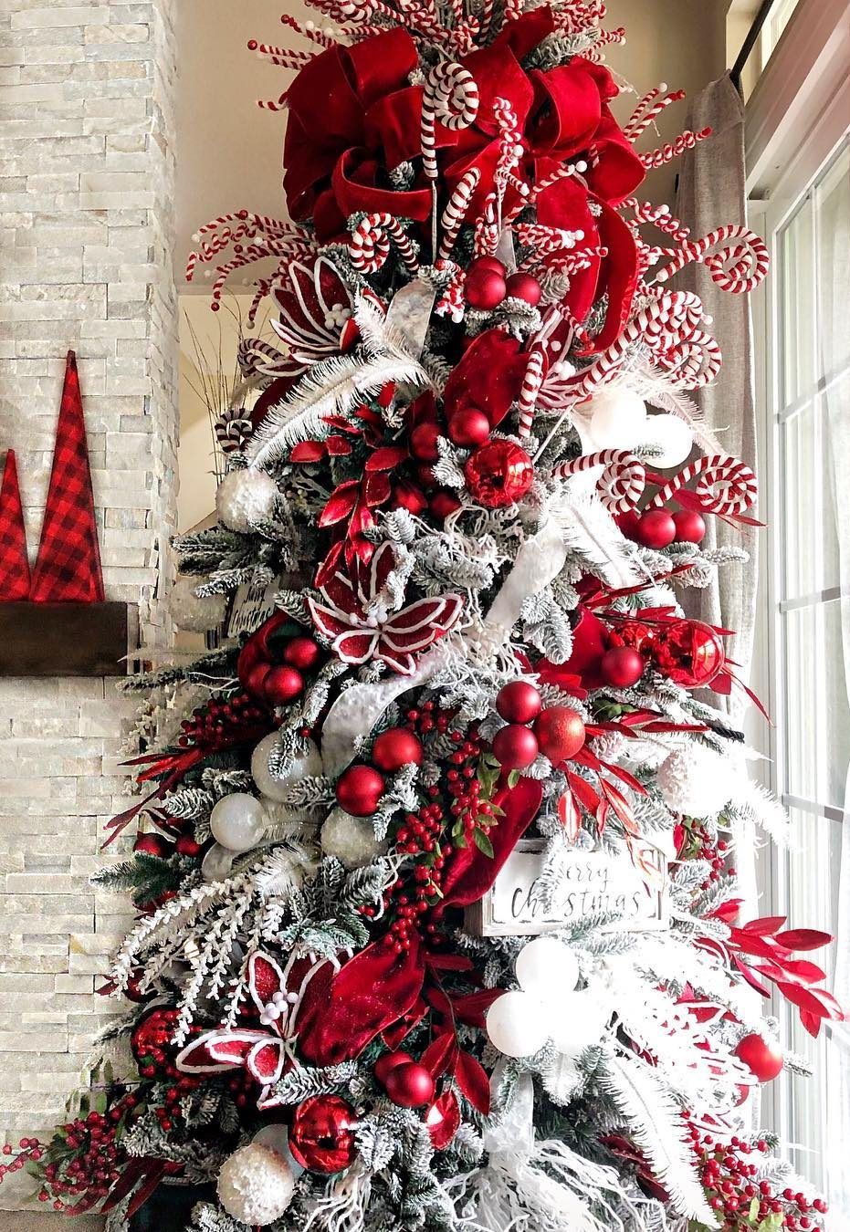 20 Unique Christmas Tree Decorating Ideas