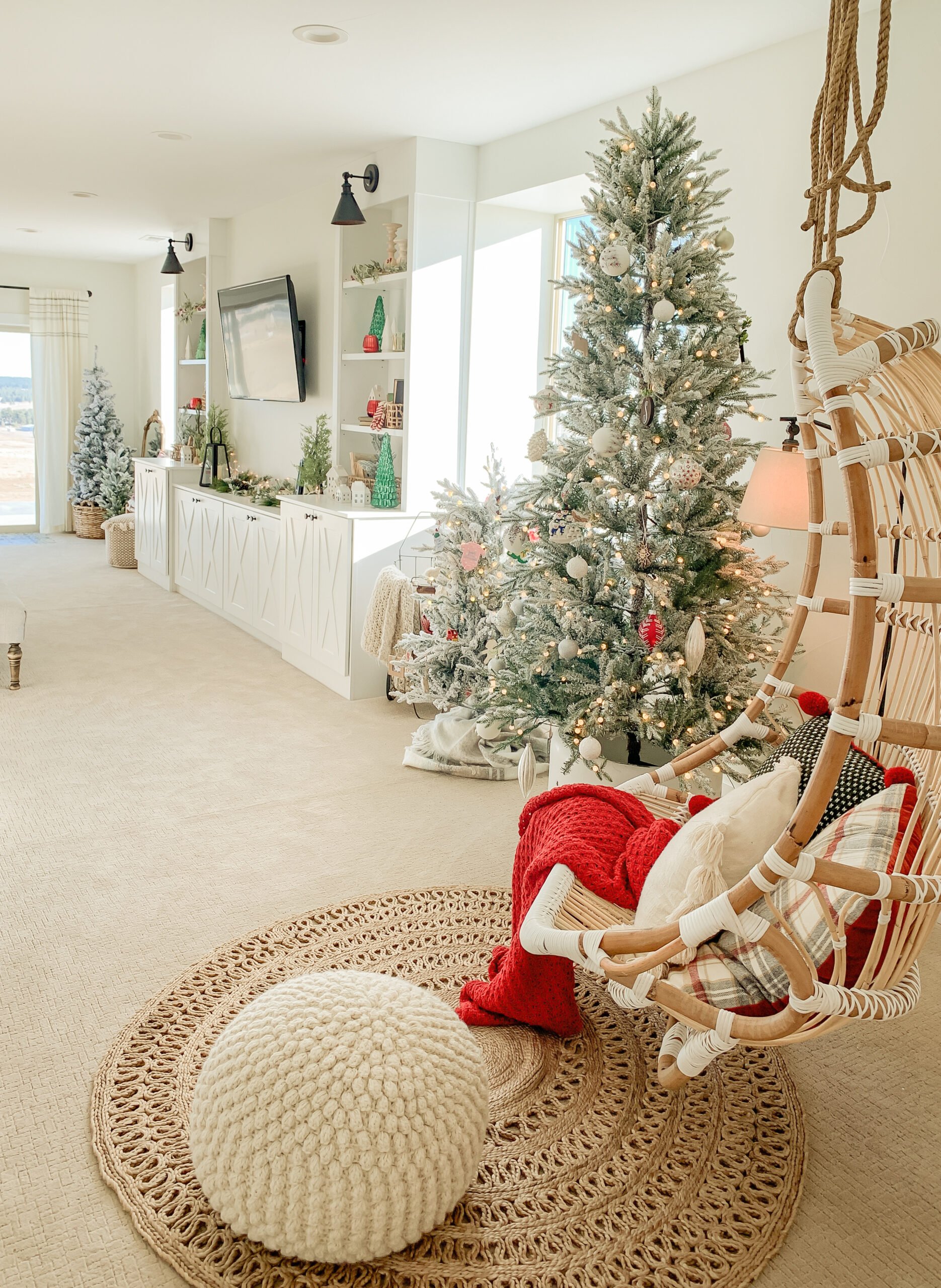 Basement Christmas Tree Decorating Tips