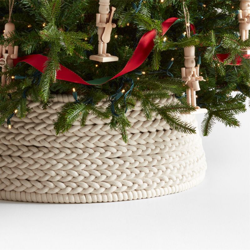 White Woven Christmas Tree Collars Pictures