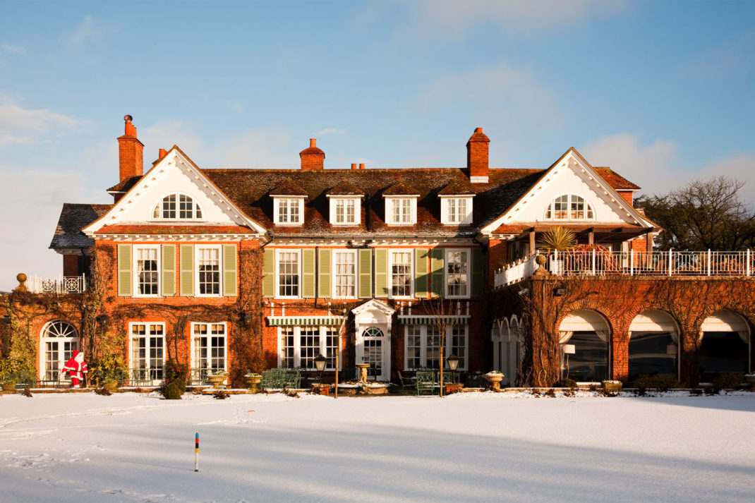 5 Christmas Holiday Deals In England