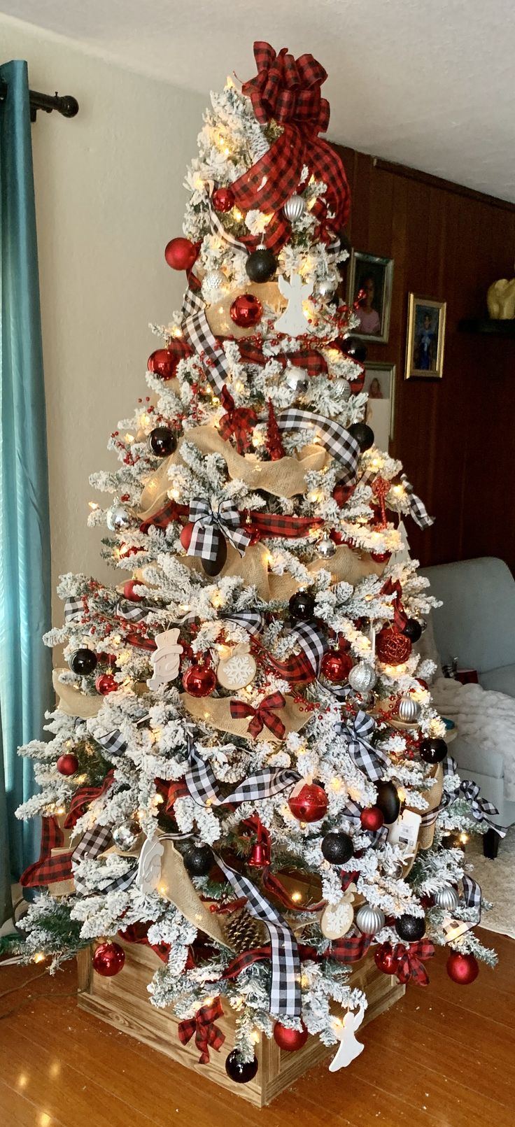 5 Ways To Create A Lumberjack Christmas Tree