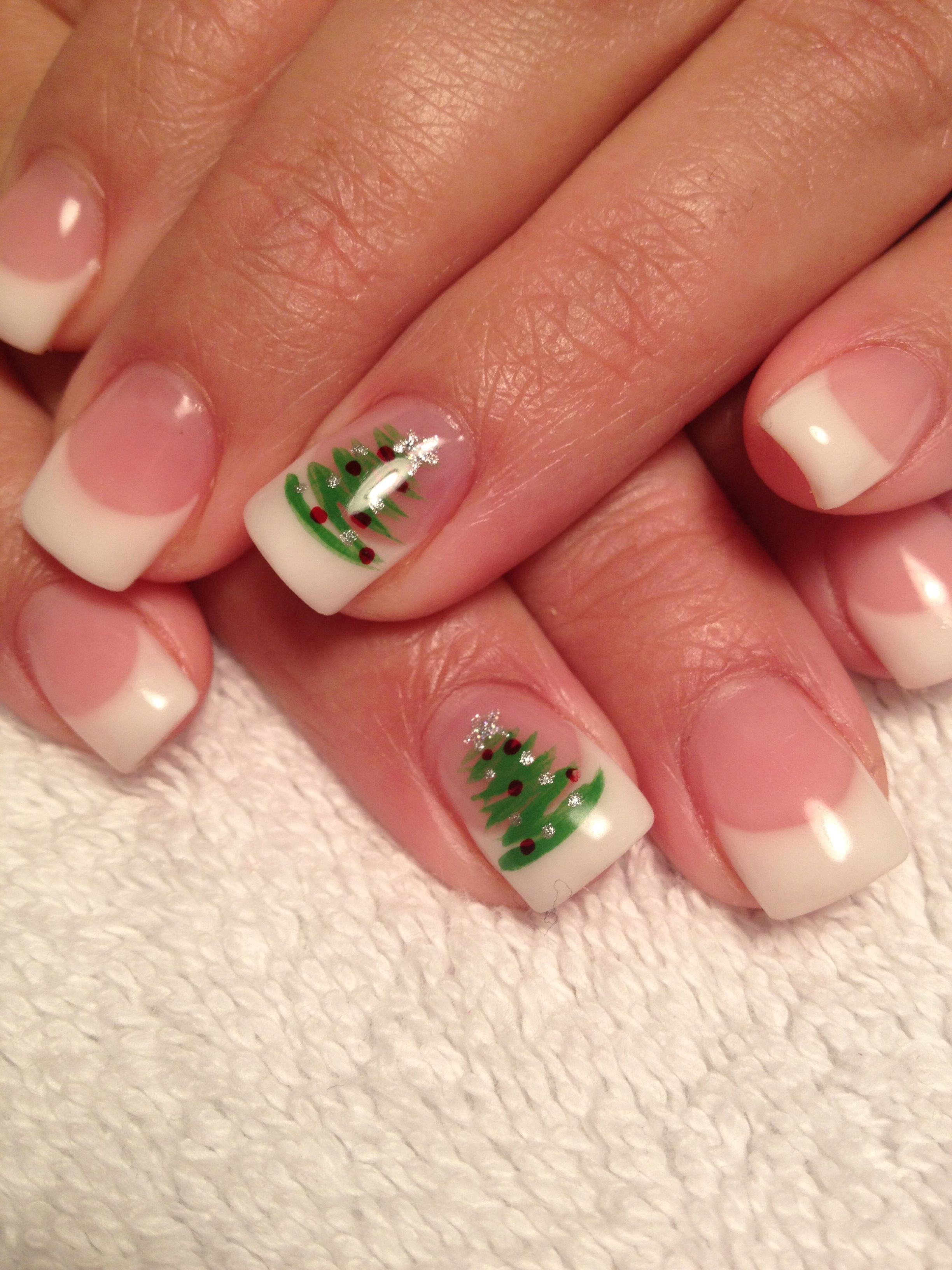 Christmas Tree Nail Art