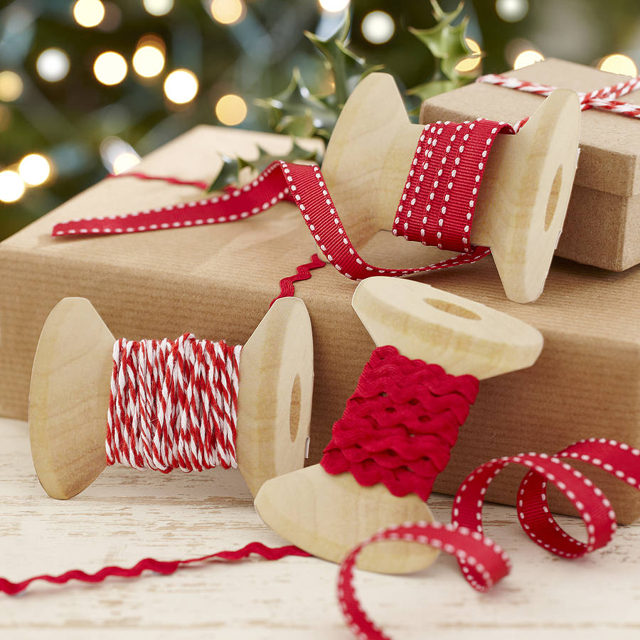 6 Ways To Use Christmas Holiday Ribbons