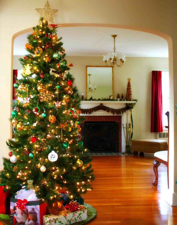 8 Tips For A Stunning Indoor Christmas Tree Plan