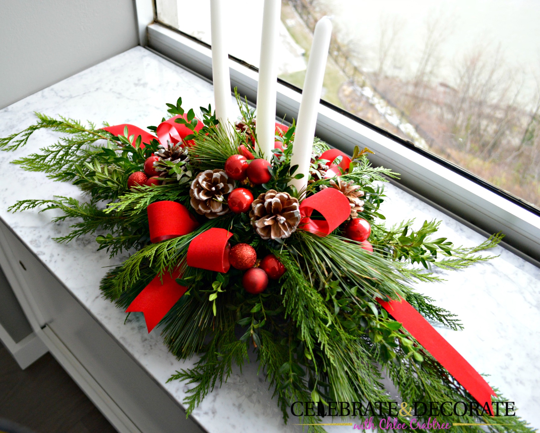 Christmas Candle Centerpiece Ideas with Fresh Evergreen Branches