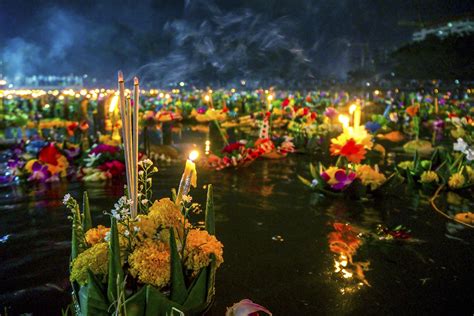 Loi Krathong celebrations in Thailand