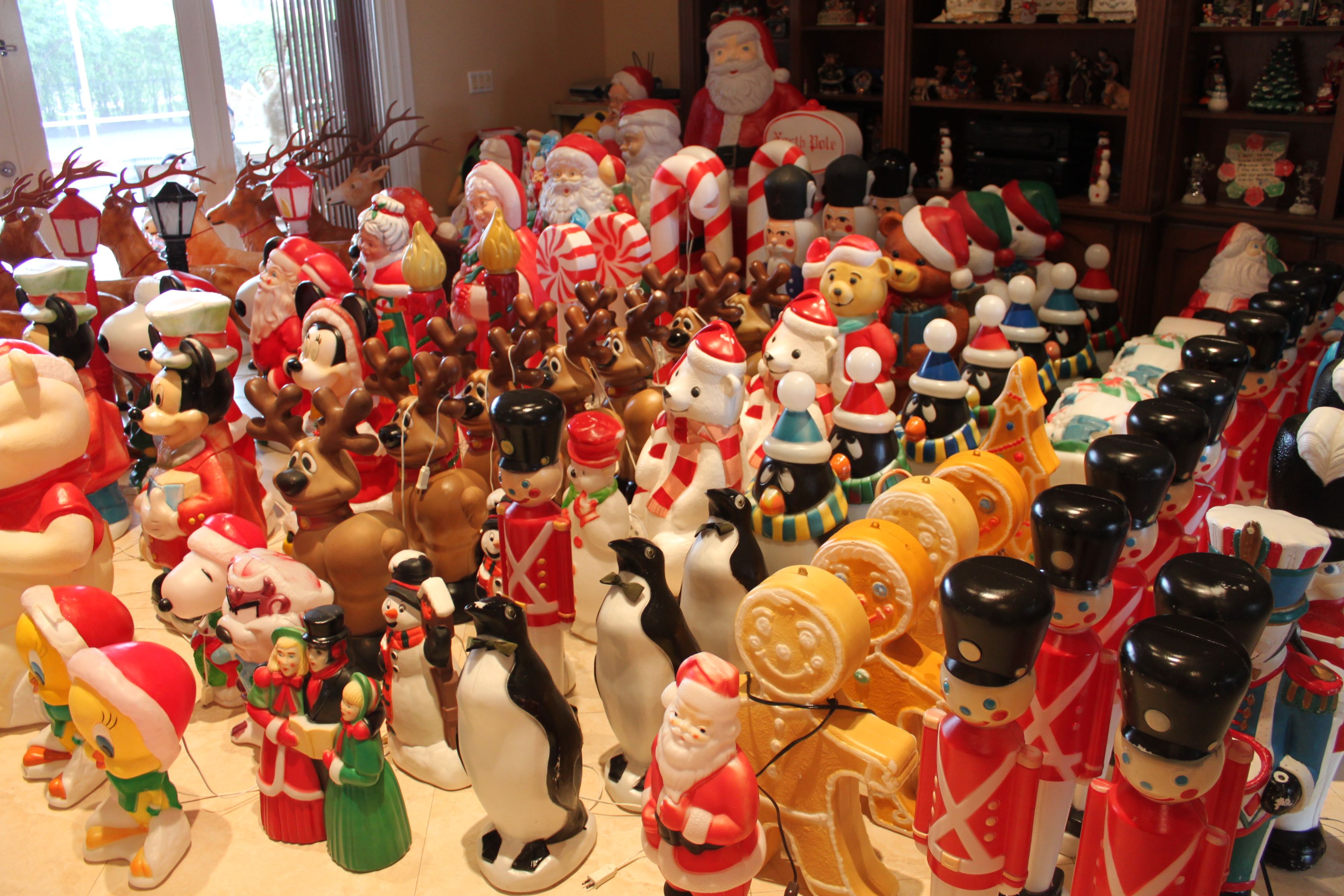 Blow Mold Christmas Decoration Collection