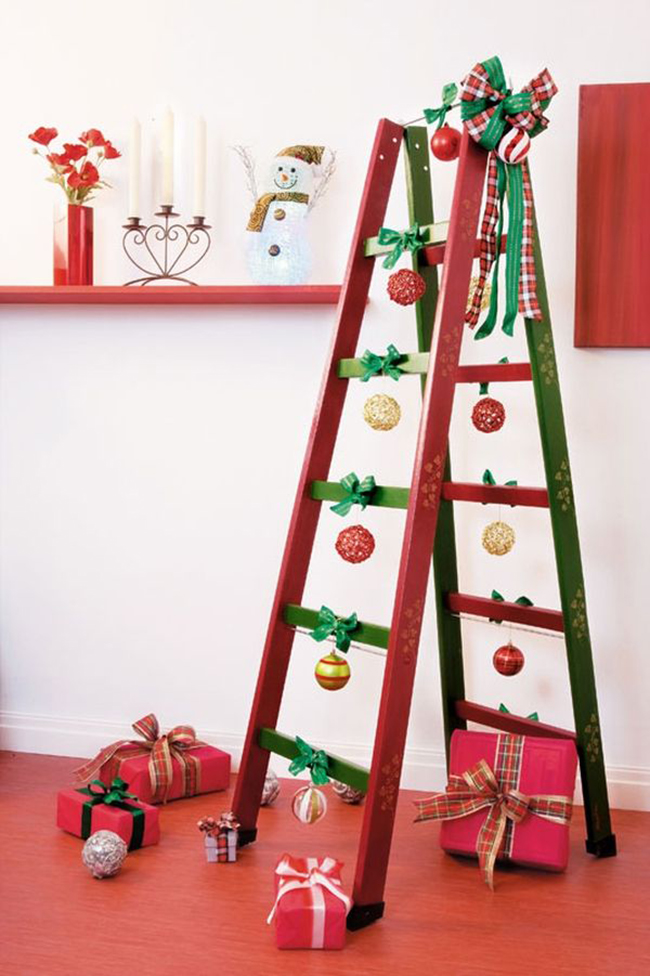 Christmas Gift Presenter Ladder