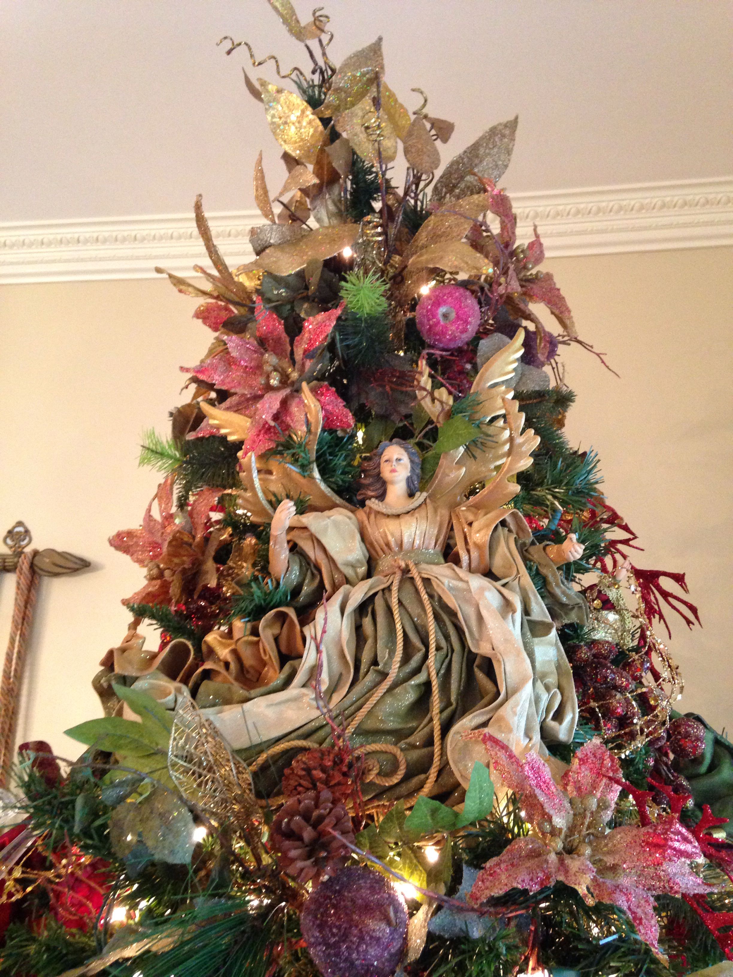 Christmas Tree Angel Decorating Ideas