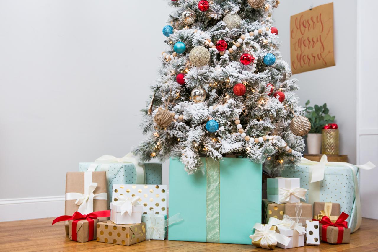 Christmas Tree Stand with Presents