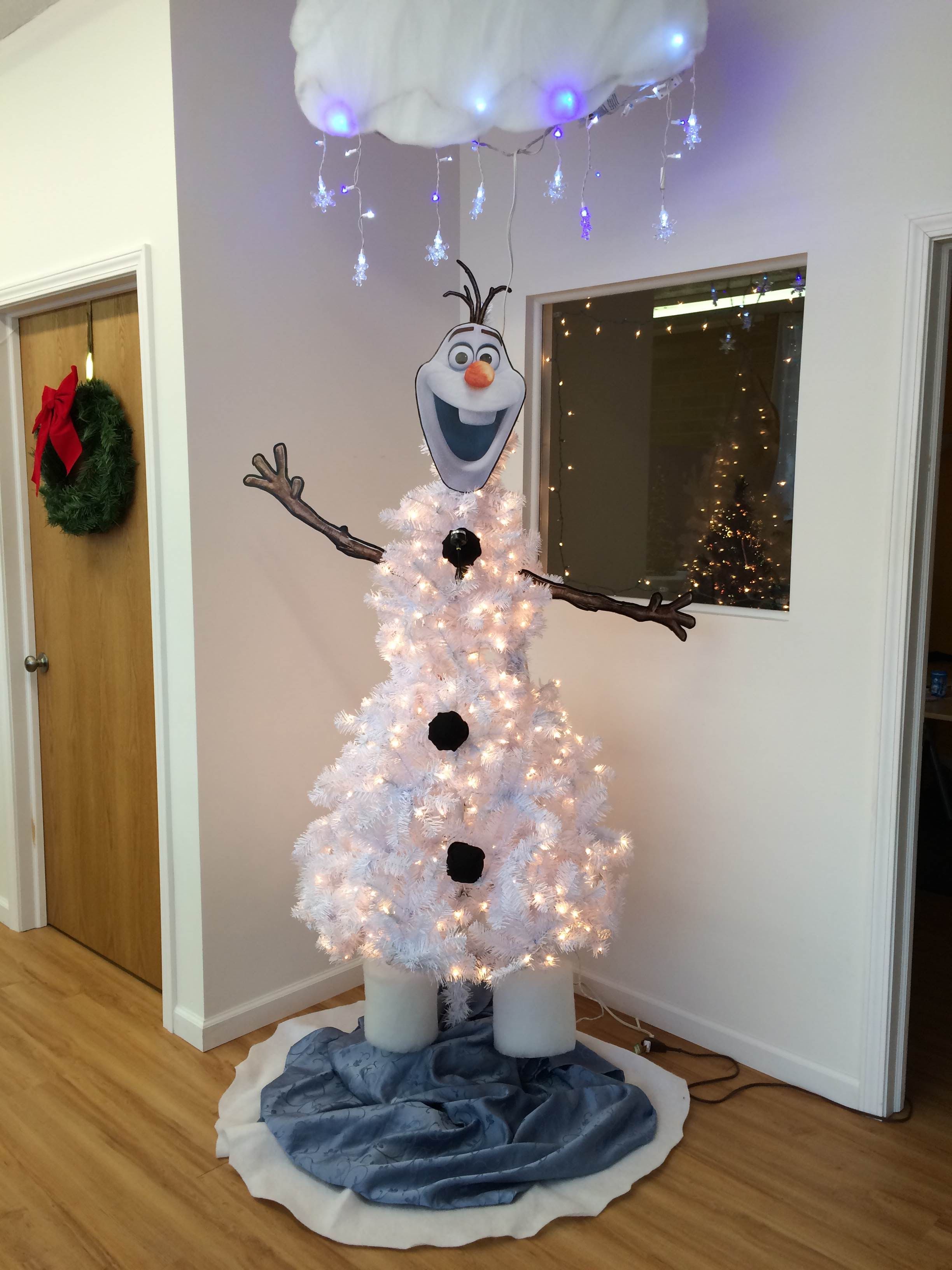 Disney Frozen Christmas Tree