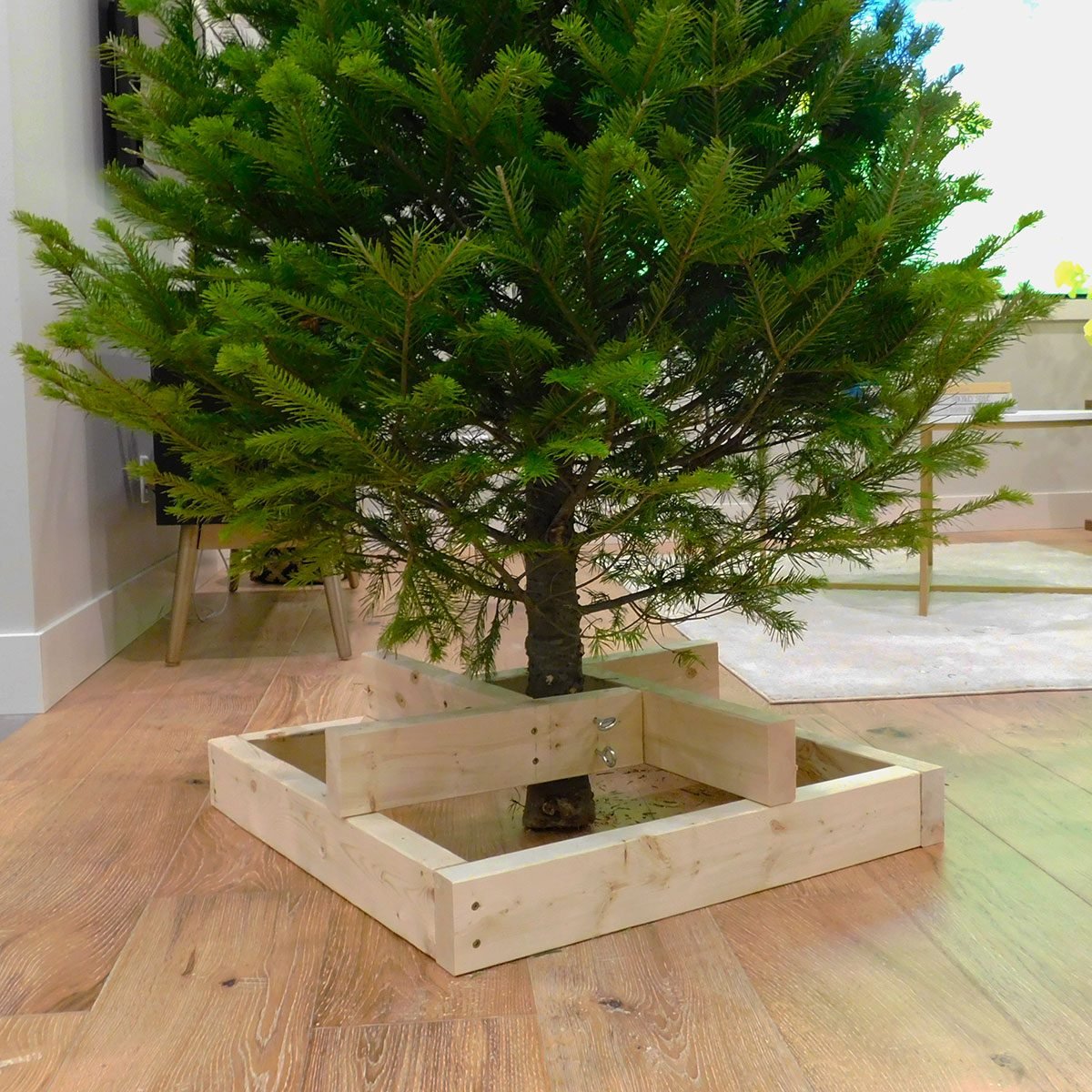 DIY Christmas Tree Stand