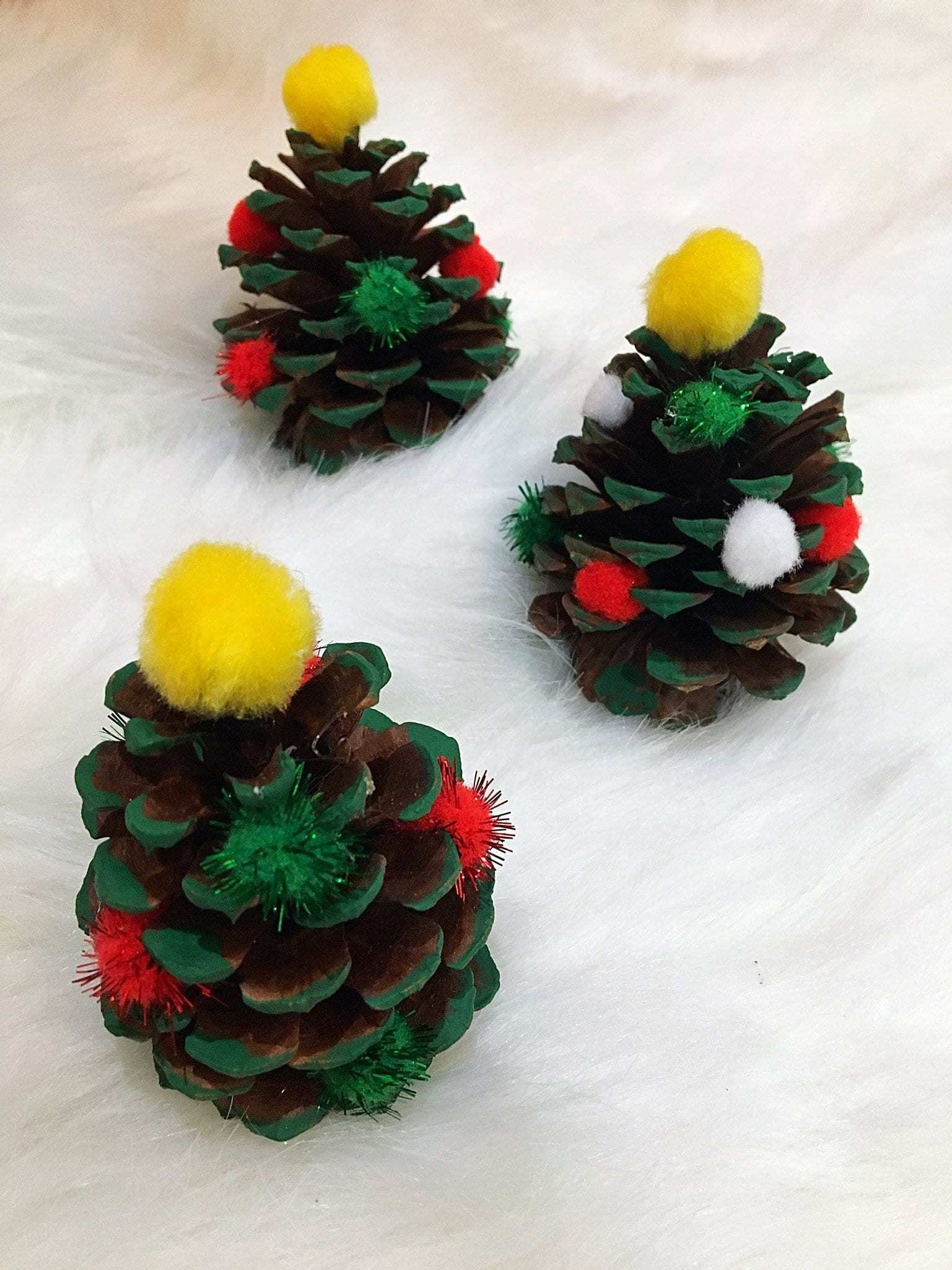 DIY Pinecone Ornaments