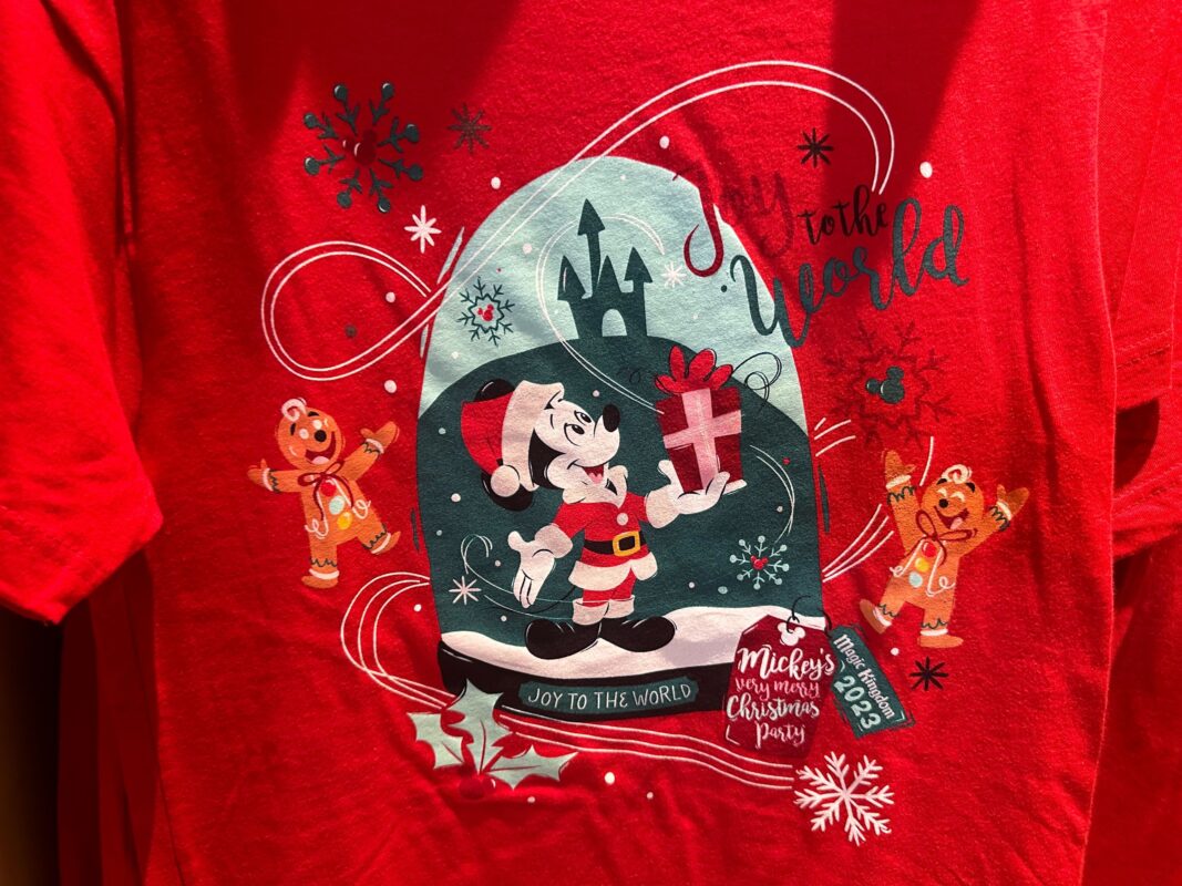 Exclusive T-Shirts at Mickey's Very Merry Christmas Party