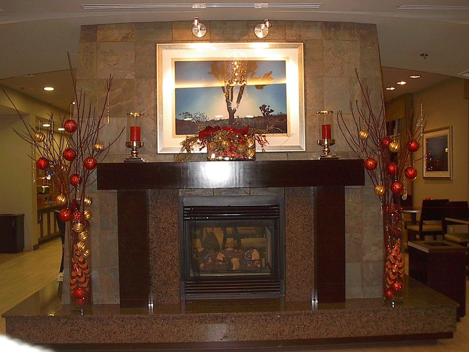 Holiday Inn Christmas decorations