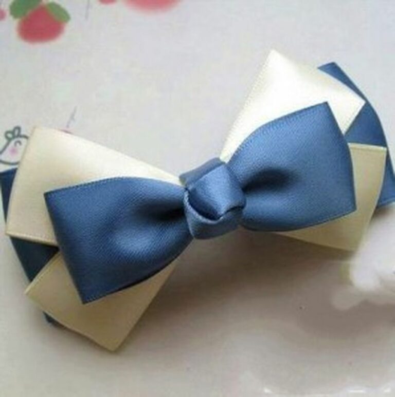 Layered Christmas Bow