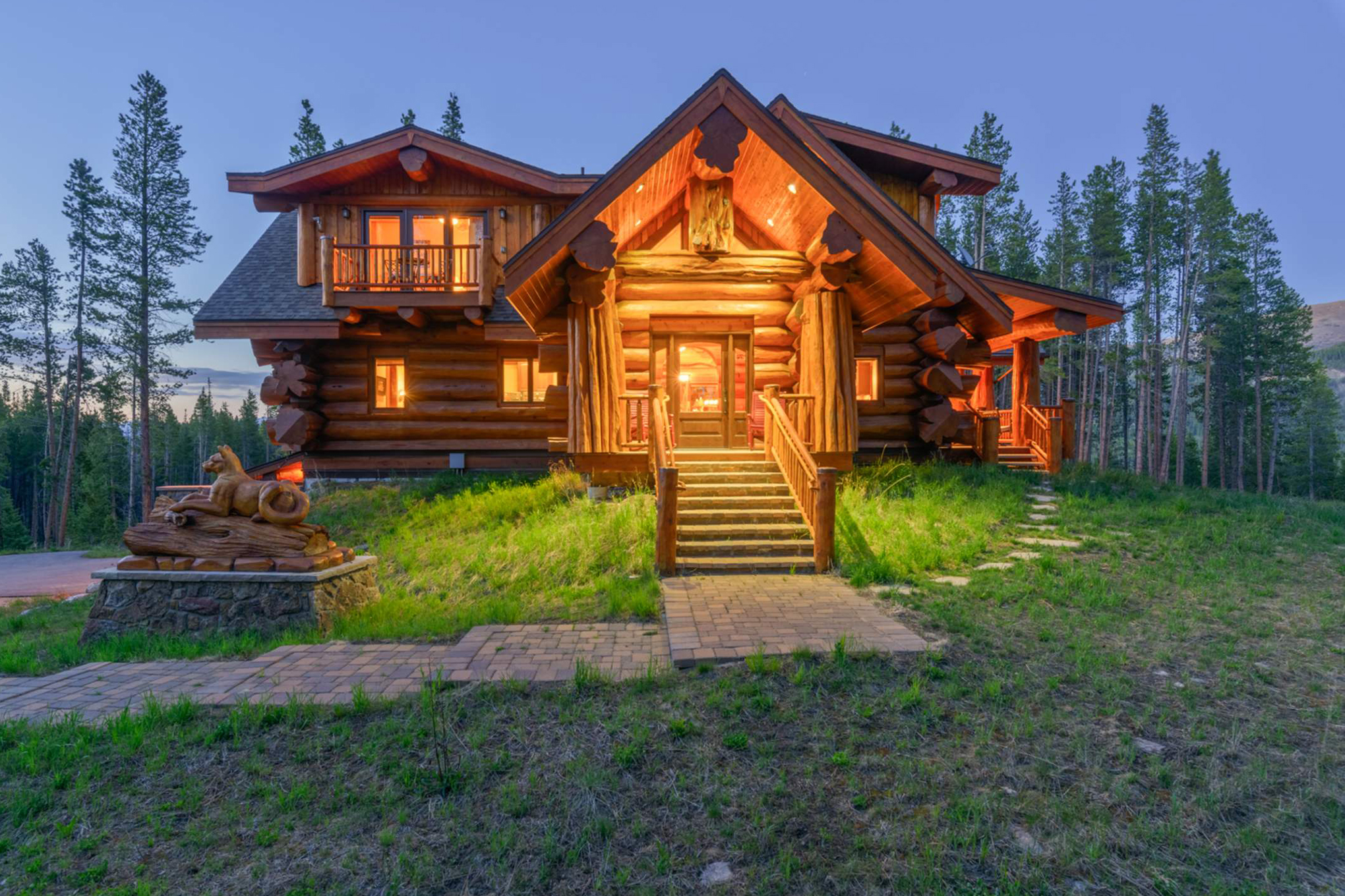 Luxury Log Cabin