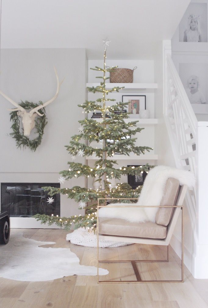 Minimalist Christmas Decorating Ideas