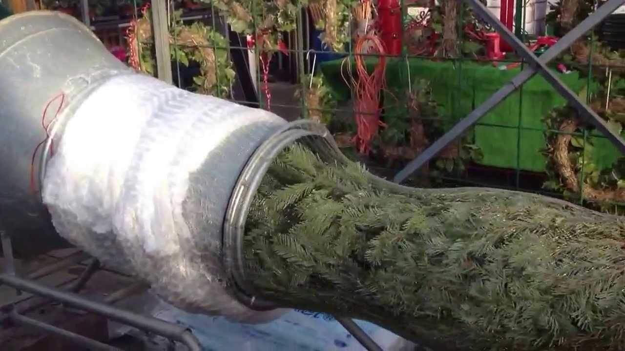 Netting Christmas Tree Loading