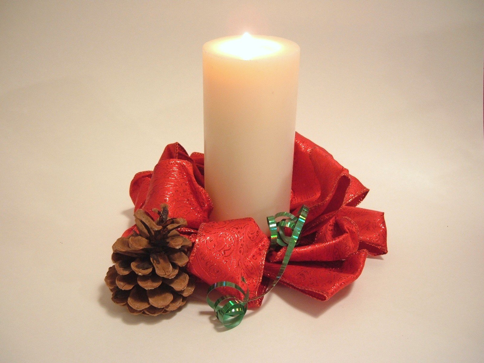 Red Ribbon and Candle Combo