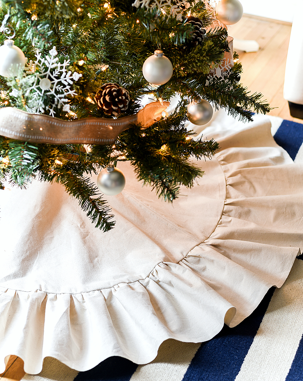 Ruffled Christmas Tree Skirt