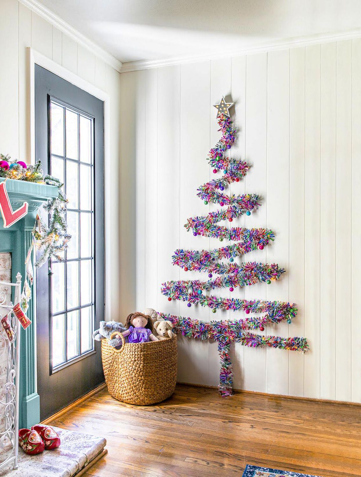 small space christmas tree decorating ideas