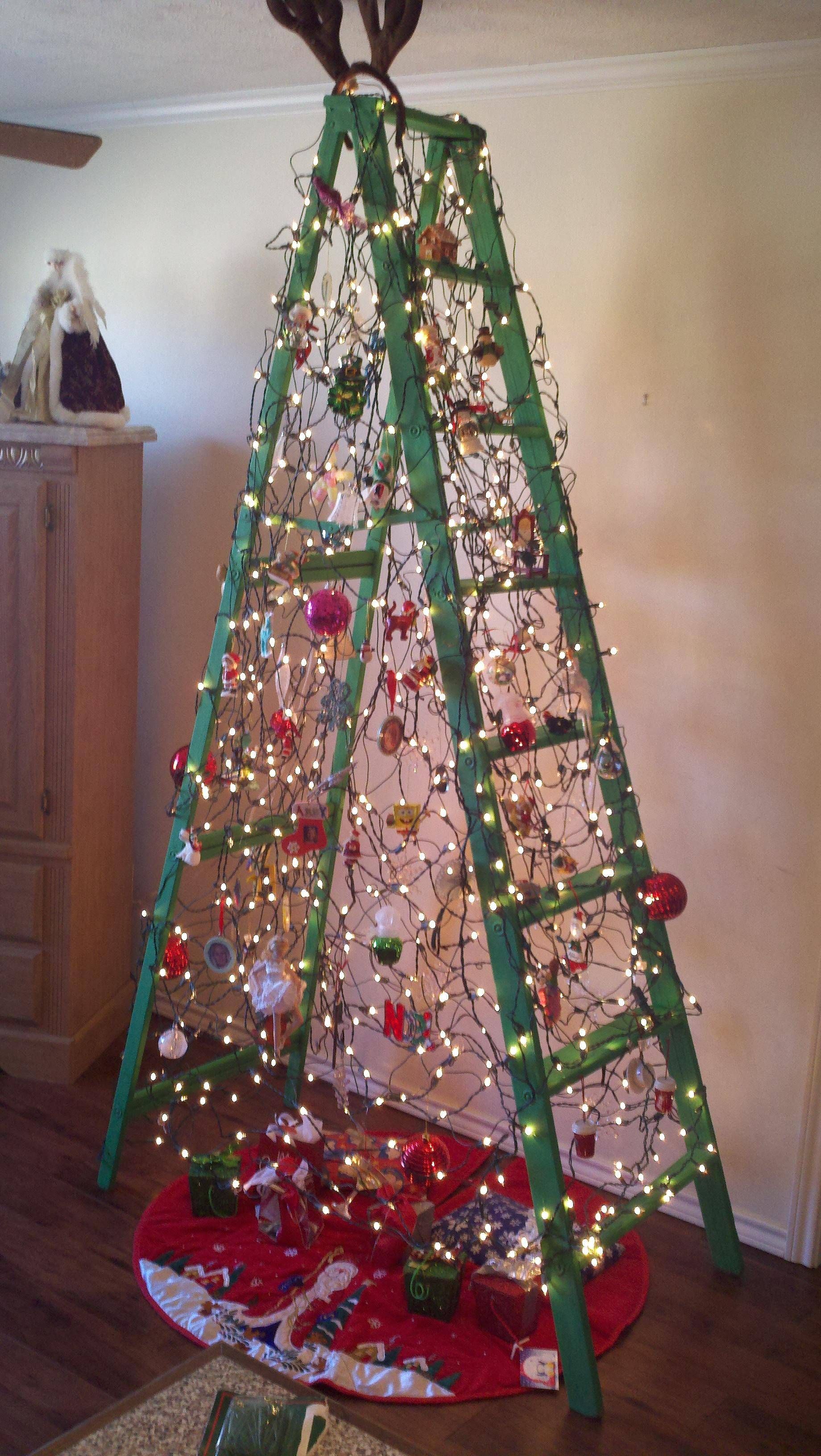 String Light Ladder Christmas Tree