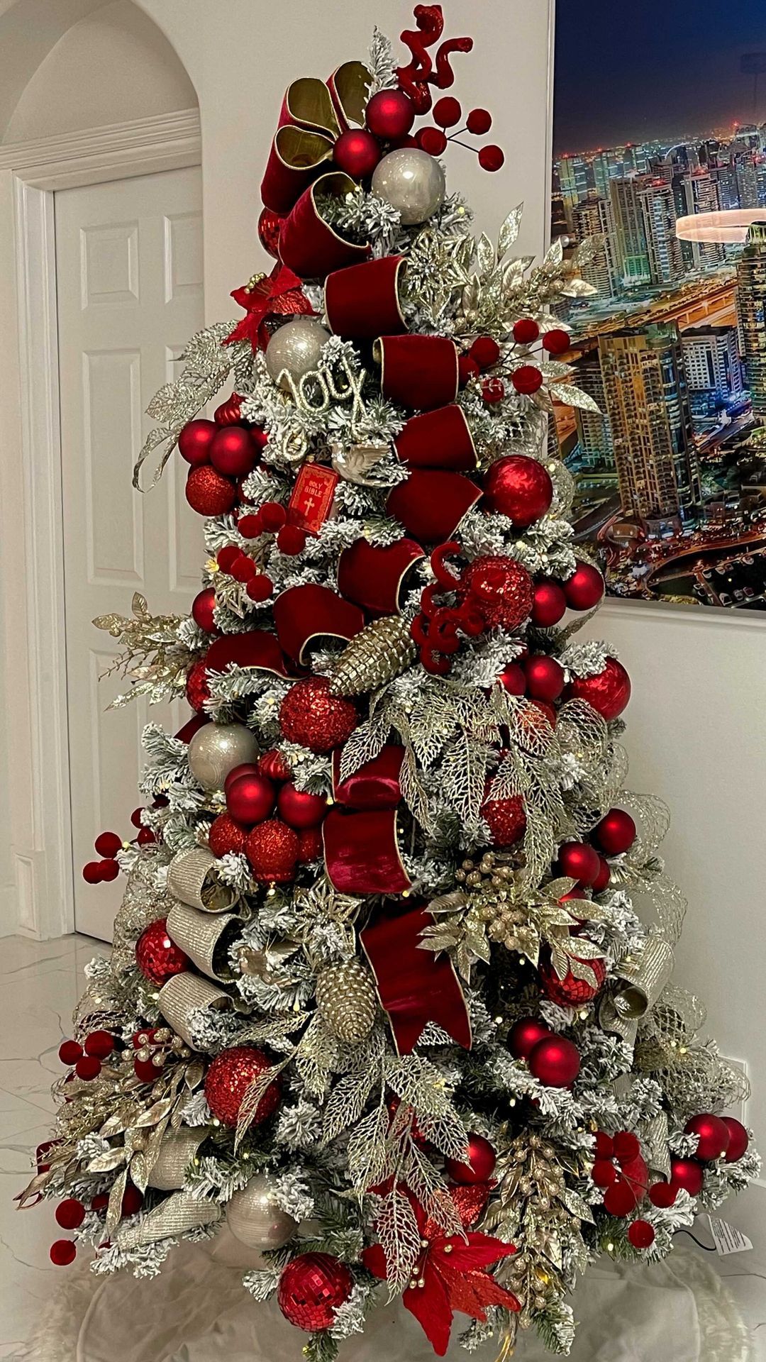 Unique Christmas Tree Decorating Ideas