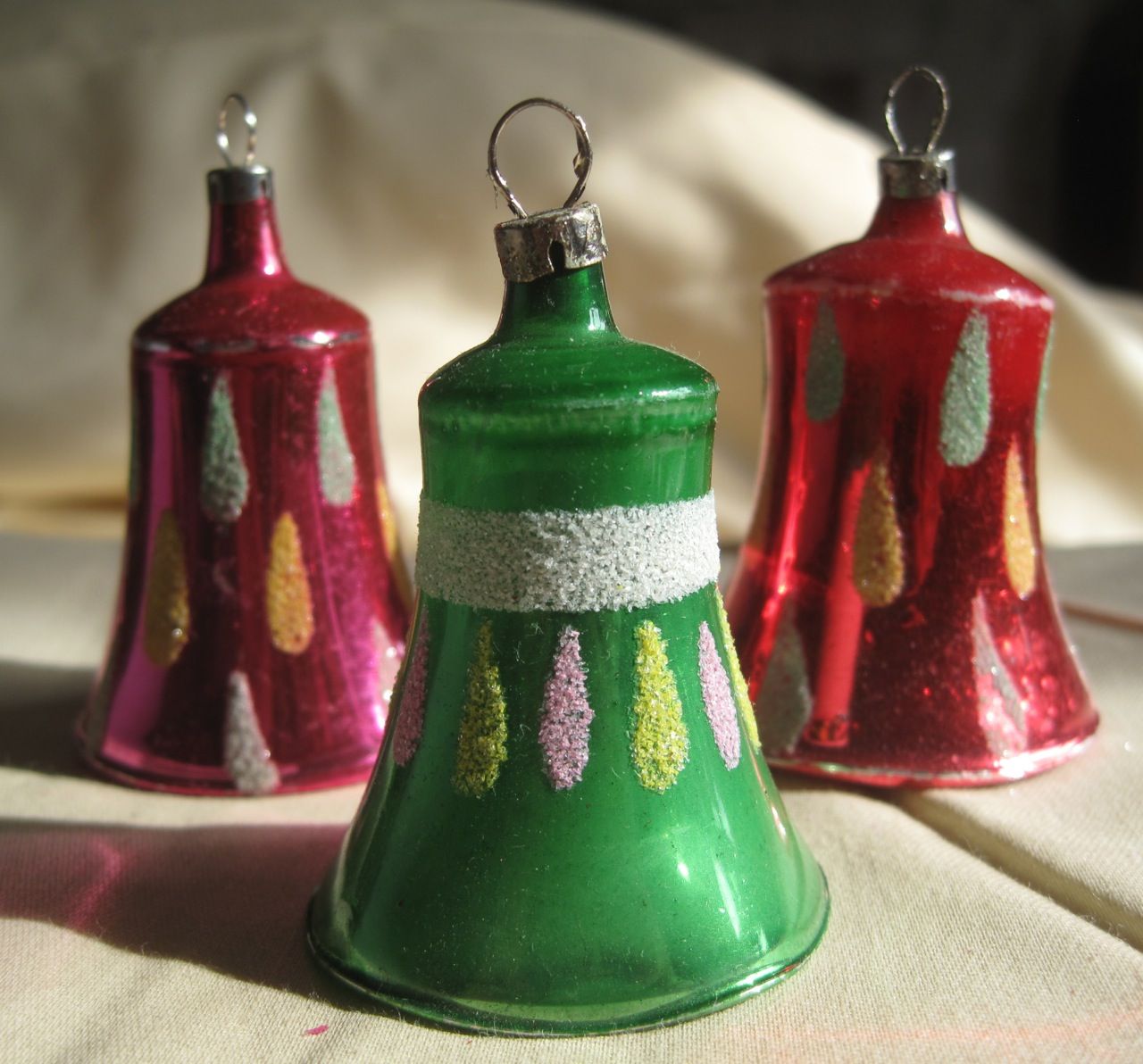 Vintage-Inspired Glass Bell Christmas Tree