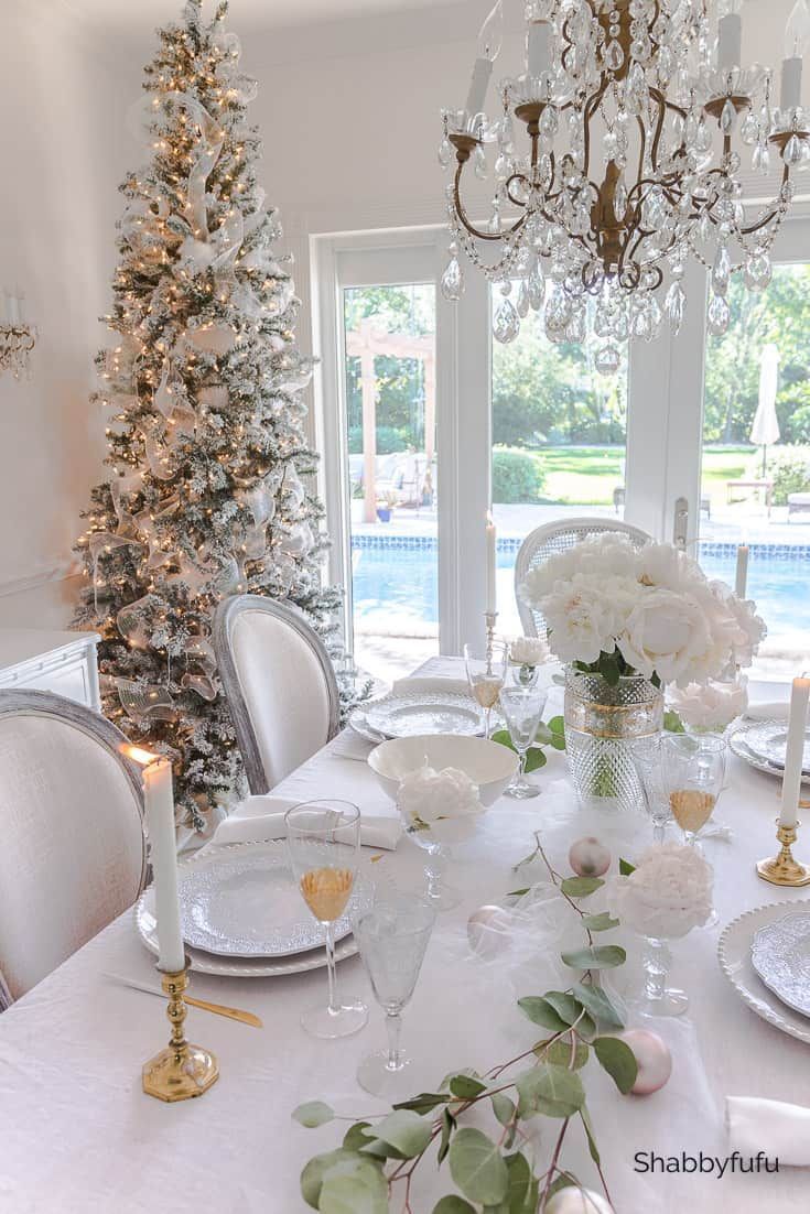 White Christmas Tree Table Setting