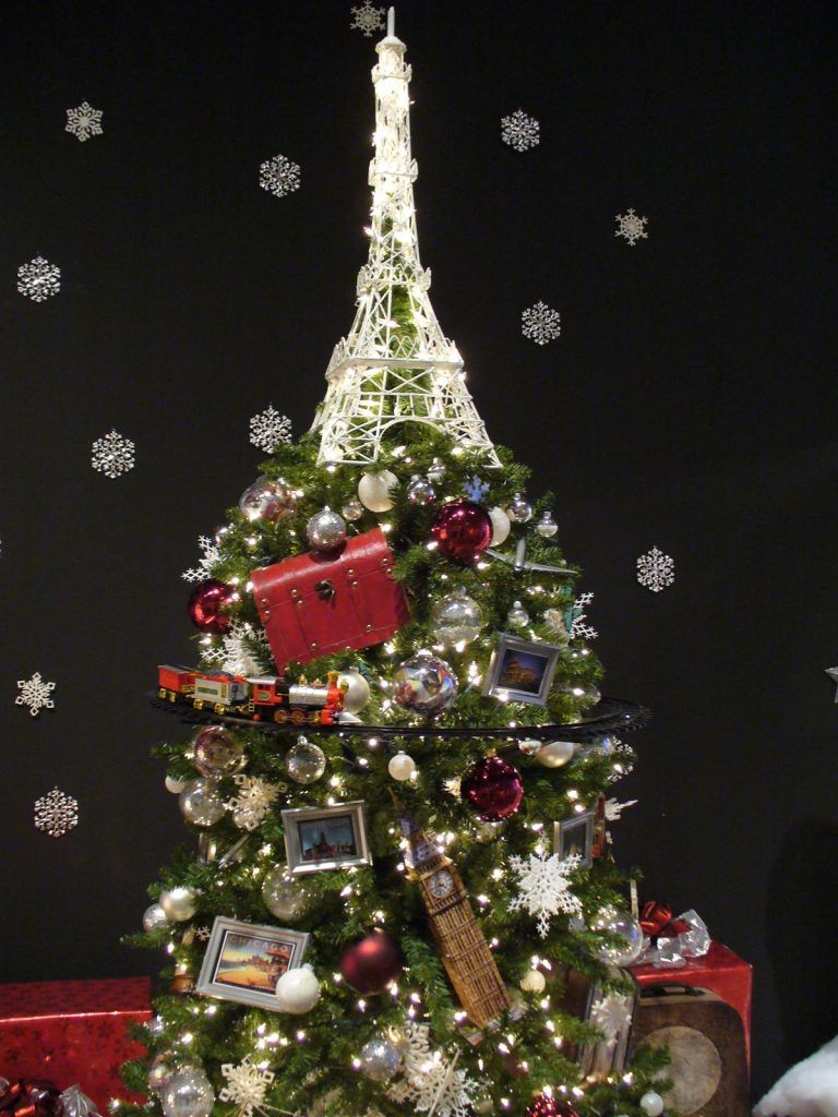 Paris-themed Christmas tree inspiration